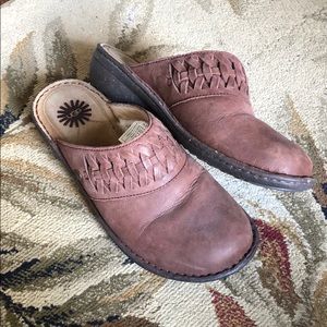 UGG Clogs